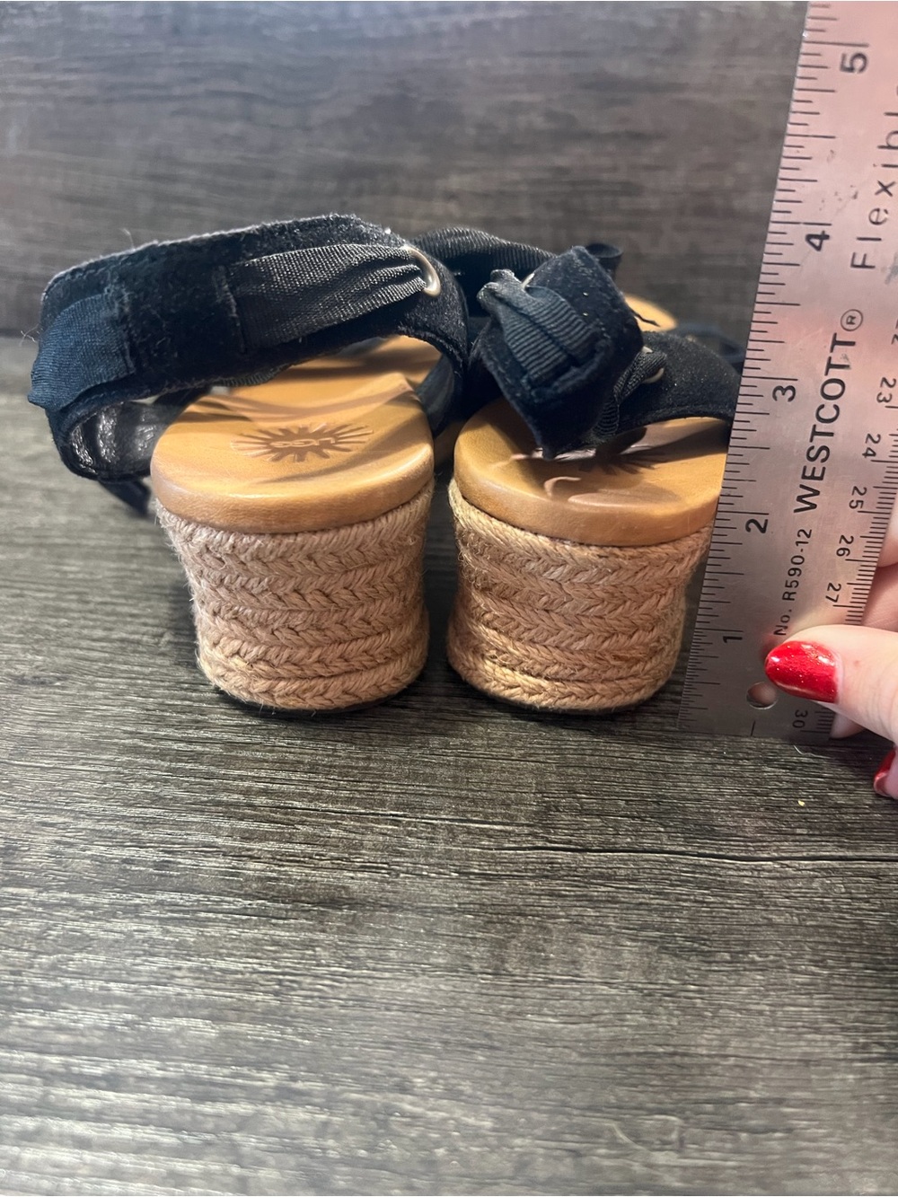 Sandals - Picture 6 of 6
